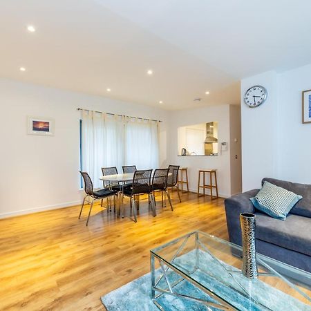 2 Bed Executive Apartment Next To Liverpool Street Free Wifi By City Stay Aparts London Exterior photo